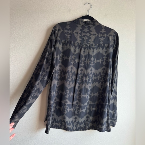 Pendleton The Portland Collection 100% Silk Northern Plains Button Down medium - Picture 6 of 6